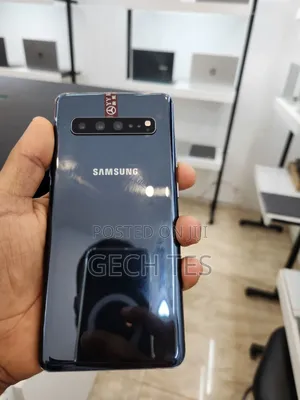 New Samsung Galaxy S10 128 GB Blue