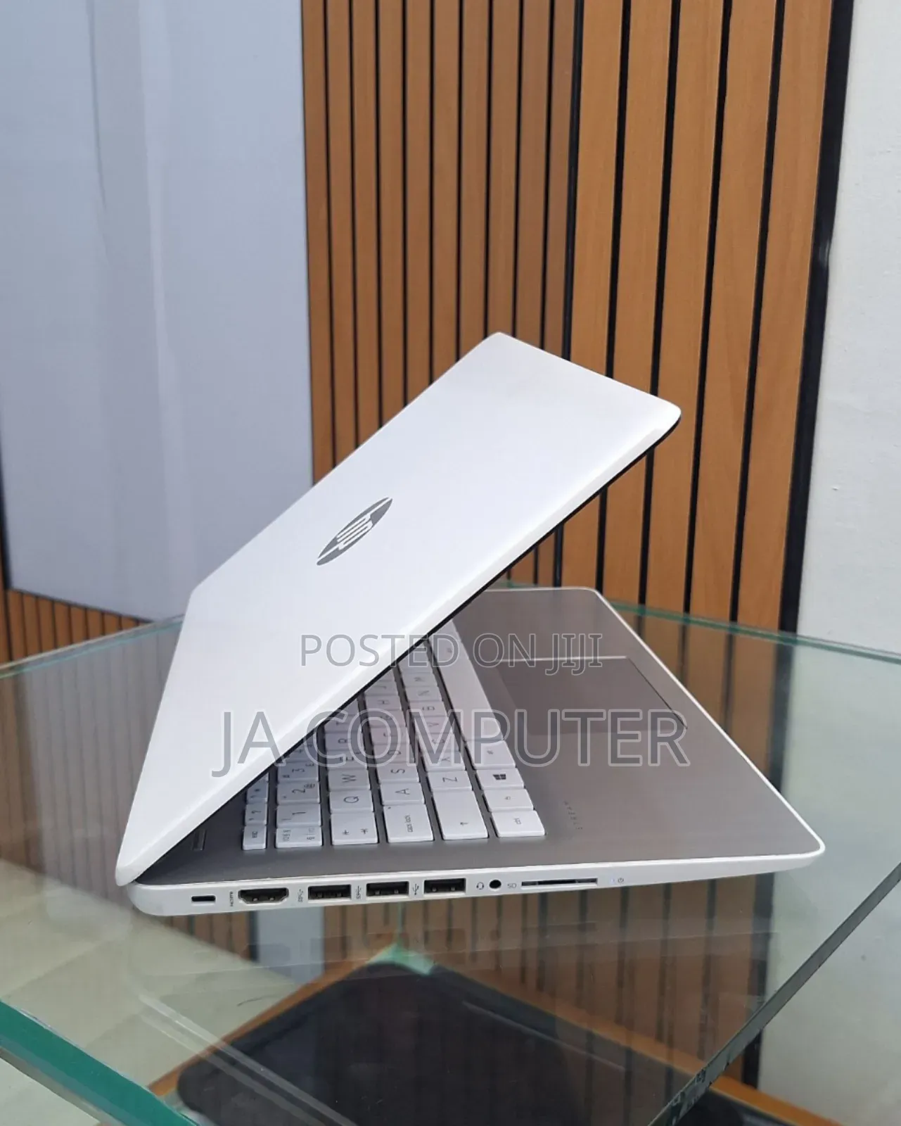 New Laptop HP Stream Notebook 4GB AMD A10 SSD 60GB