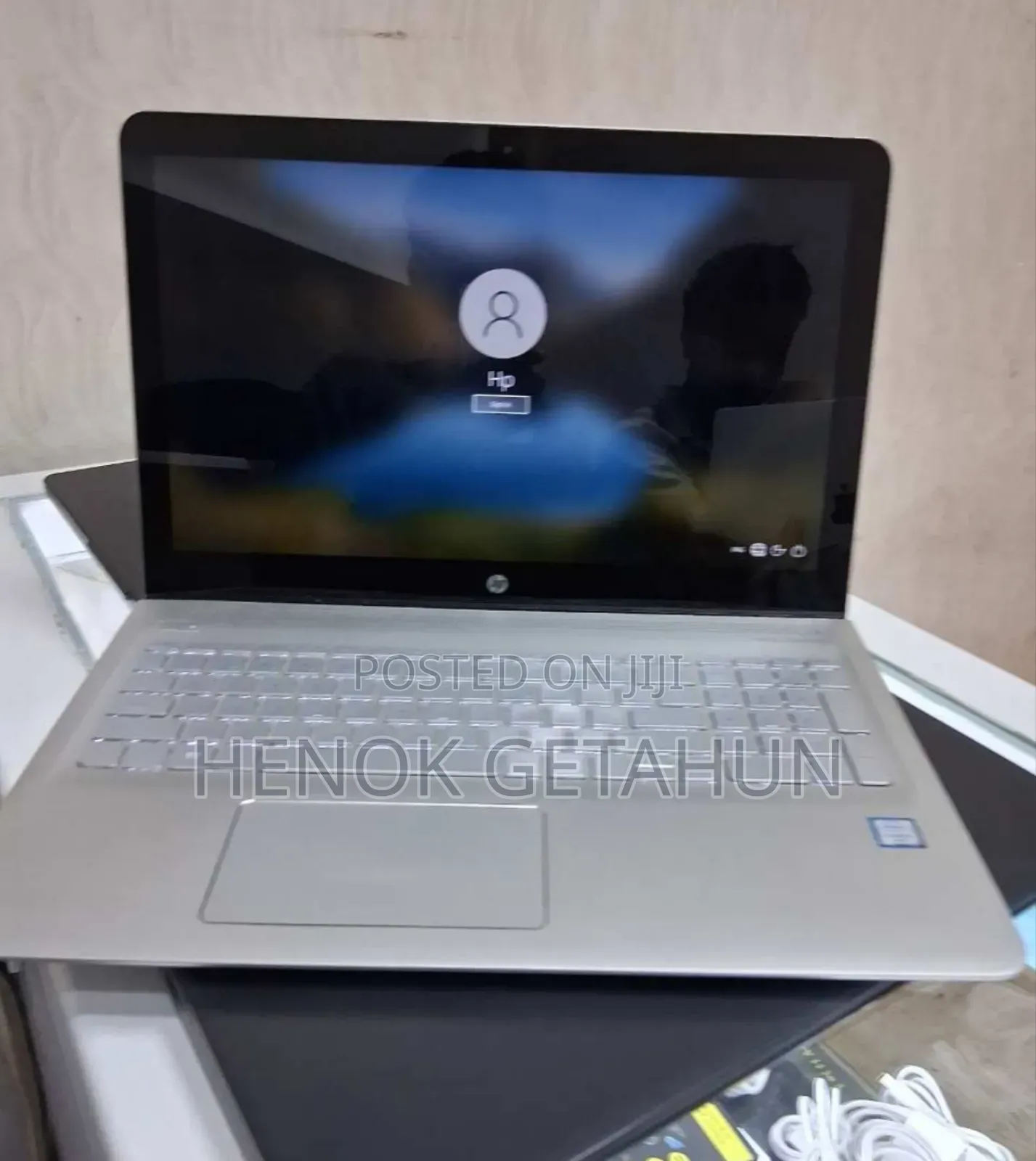 New Laptop HP Envy X360 8GB Intel Core I5 HDD 1T