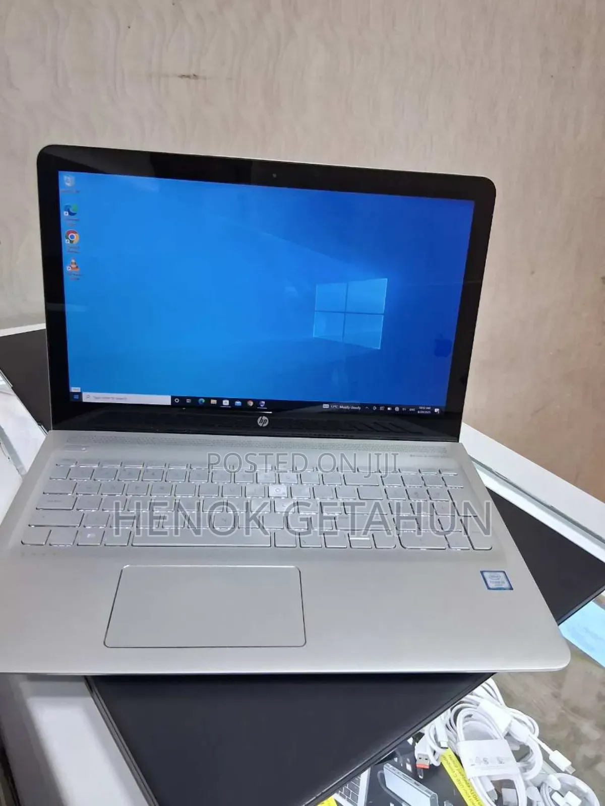 New Laptop HP Envy X360 8GB Intel Core I5 HDD 1T