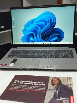 New Laptop Lenovo IdeaPad 1 8GB AMD Ryzen 5 SSD 512GB