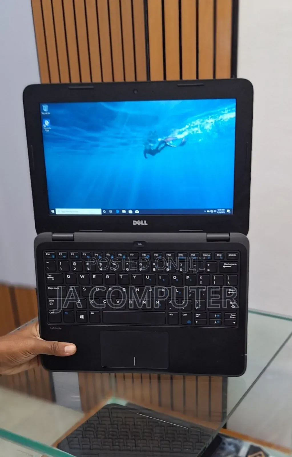 New Laptop Dell Latitude 3180 8GB Intel Pentium SSD 128GB