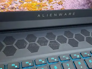 New Laptop Alienware M17x R2 16GB Intel Core I9 SSD 1T