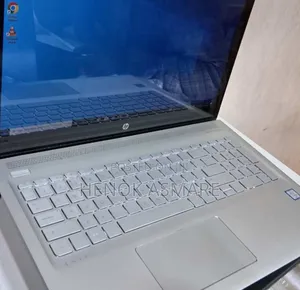 New Laptop HP Envy 15 8GB Intel Core I5 SSD 1T