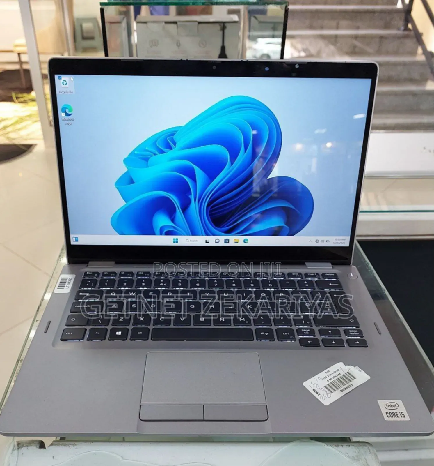 New Laptop Dell Latitude 13 3379 8GB Intel Core I5 SSD 512GB