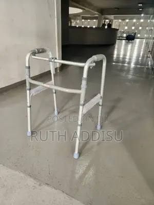 Photo - Foldable Walker膊你stainless Walker資格medical Walker會員walker Almunium