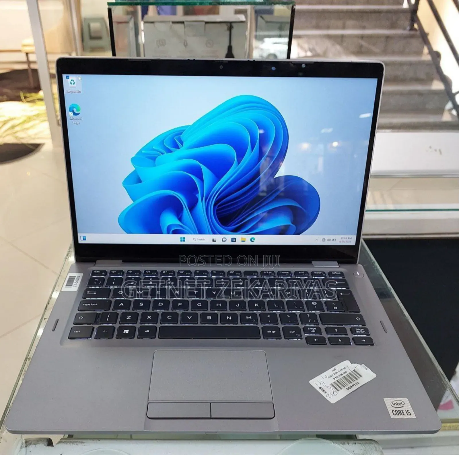 New Laptop Dell Latitude 13 3379 8GB Intel Core I5 SSD 512GB