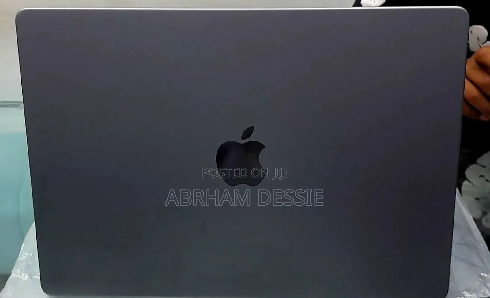 New Laptop Apple MacBook Pro M1 32GB Apple M1 Pro SSD 512GB