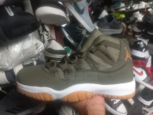 Photo - Nike Air Jordan 11 Men's