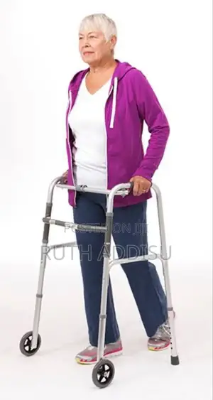 Photo - Walker麻雀almunium Stainless Walker崴成walking Aid for Ealderly考慮walker