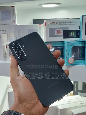 Photo - New Samsung Galaxy A36 256 GB Black