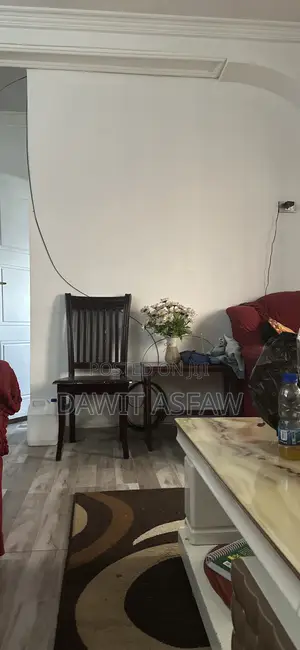 5bdrm House in Yeka for sale