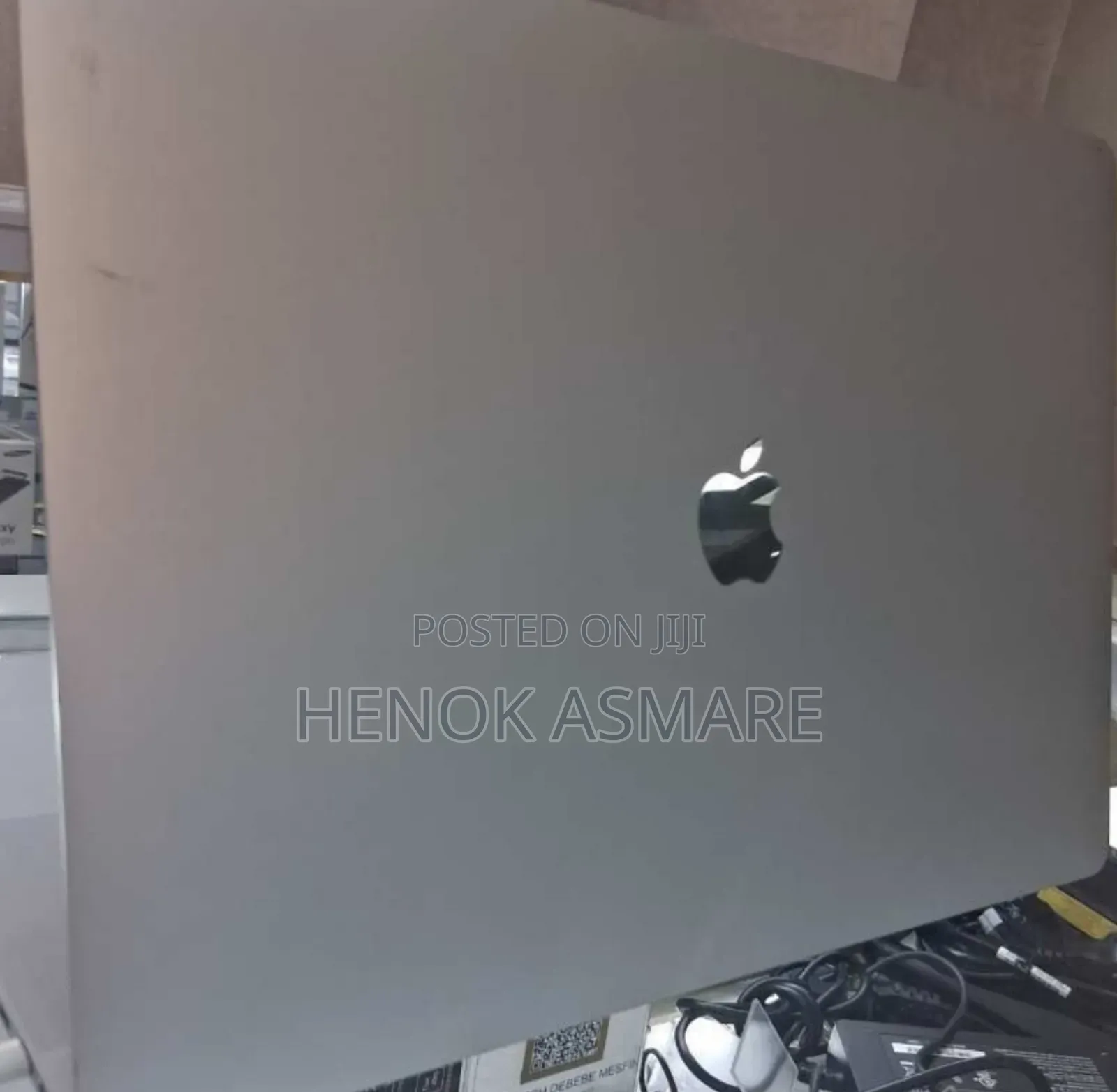 New Laptop Apple MacBook Pro 2019 16GB Intel Core I7 SSD 512GB