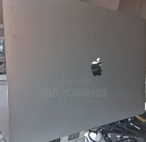 New Laptop Apple MacBook Pro 2019 16GB Intel Core I7 SSD 512GB