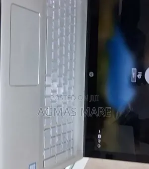 New Laptop HP Envy 15 8GB Intel Core I5 SSD 1T