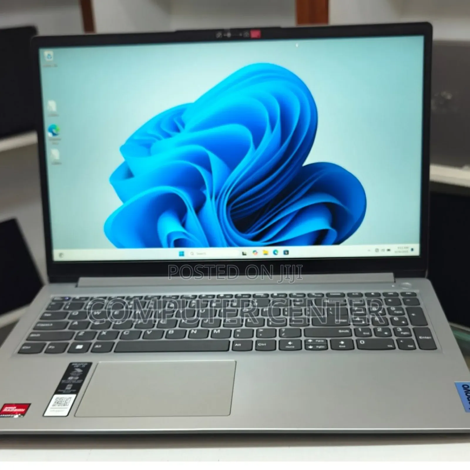 New Laptop Lenovo Ideapad 3 16GB AMD Ryzen 5 SSD 512GB