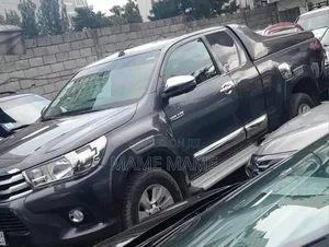 Toyota Hilux 2018 Blue