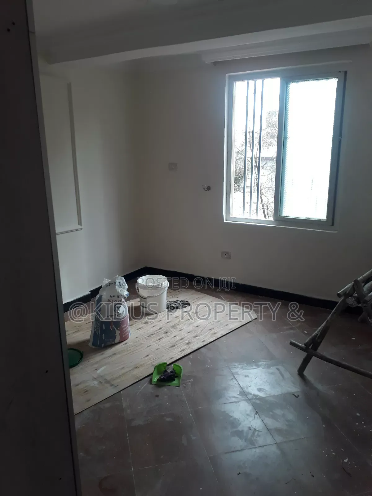 2bdrm Condo in Cordova School, Nifas Silk-Lafto for rent