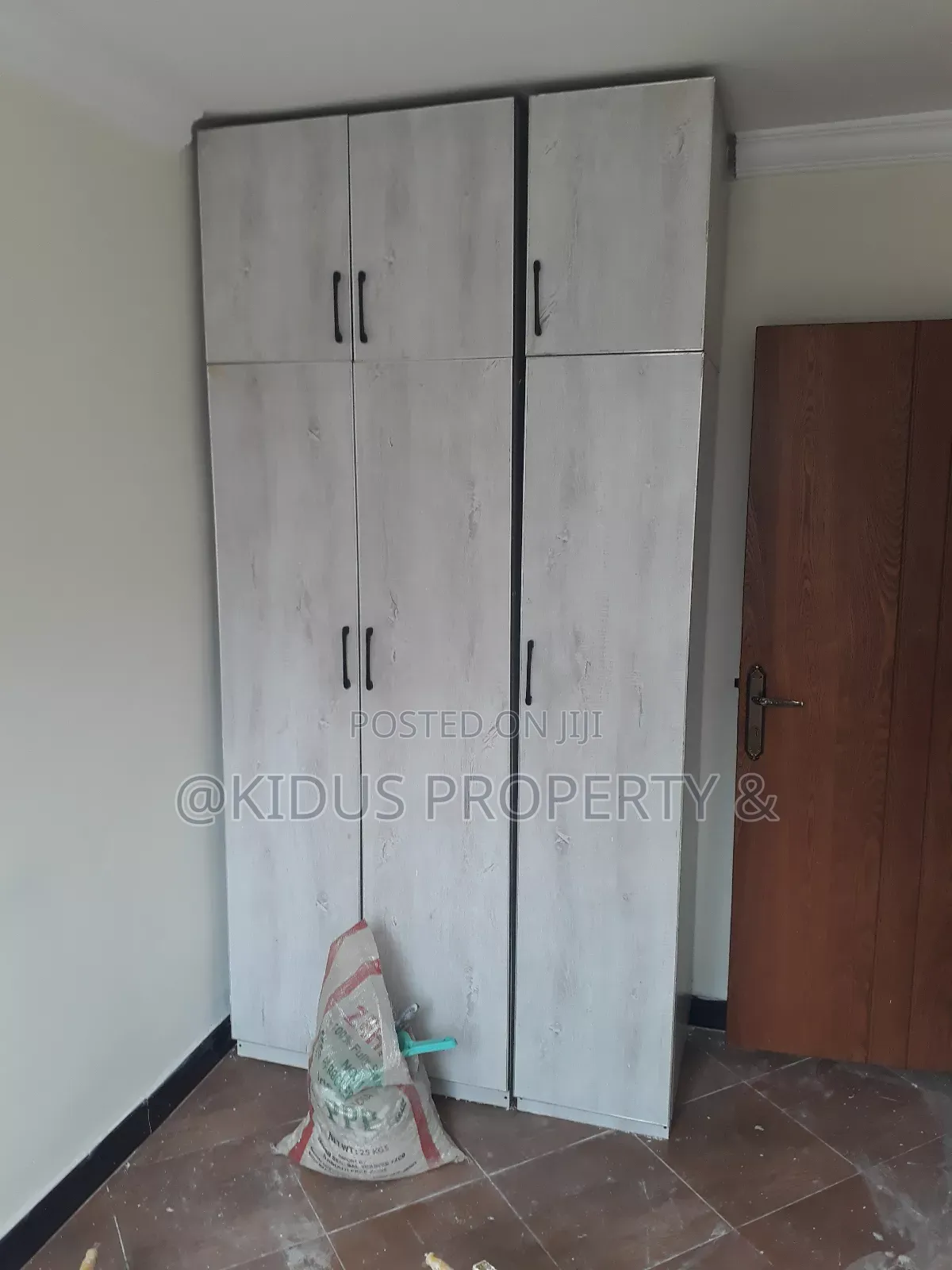 2bdrm Condo in Cordova School, Nifas Silk-Lafto for rent