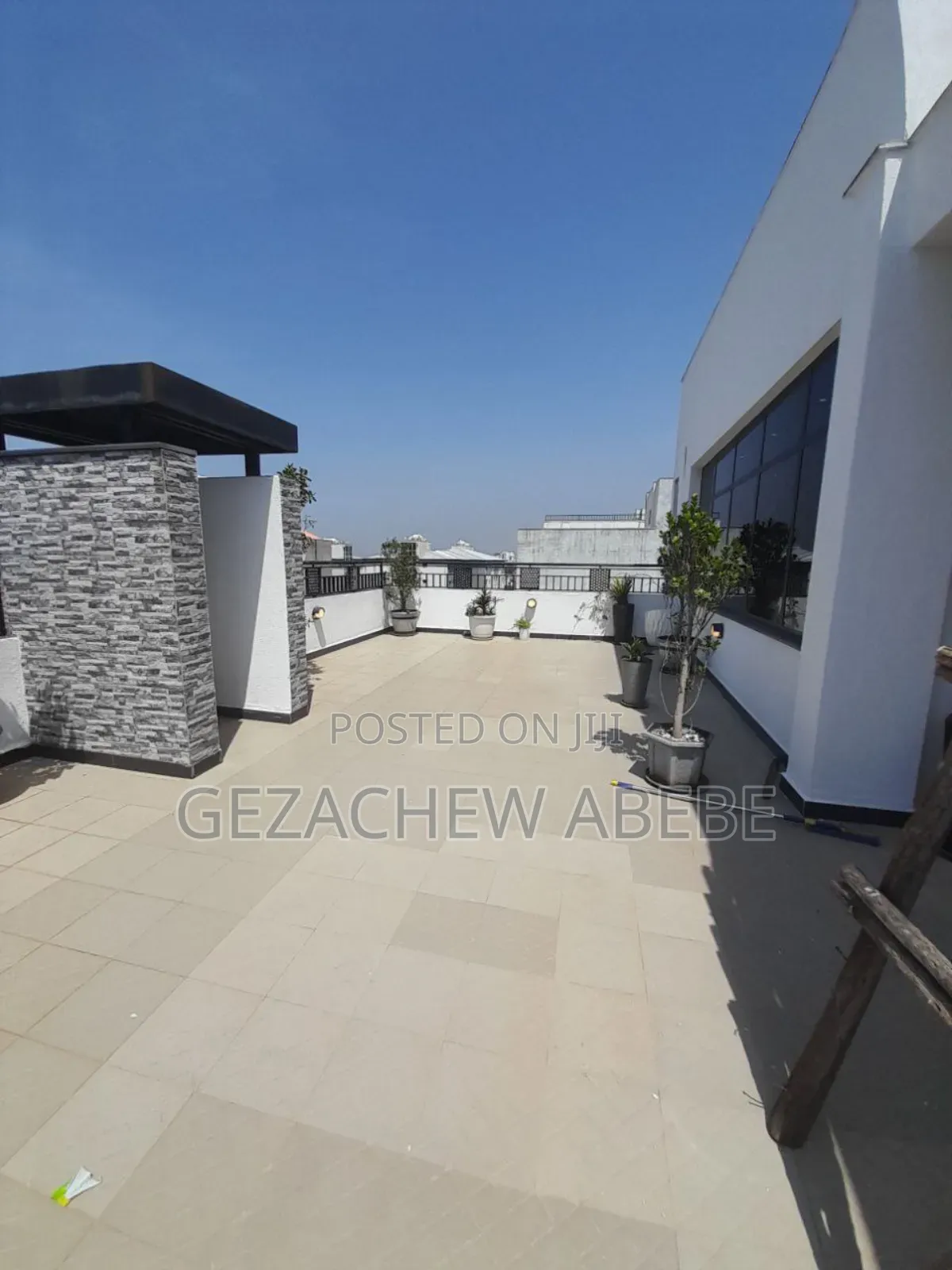 Furnished 9bdrm House in Addis Abeba, Bole for sale