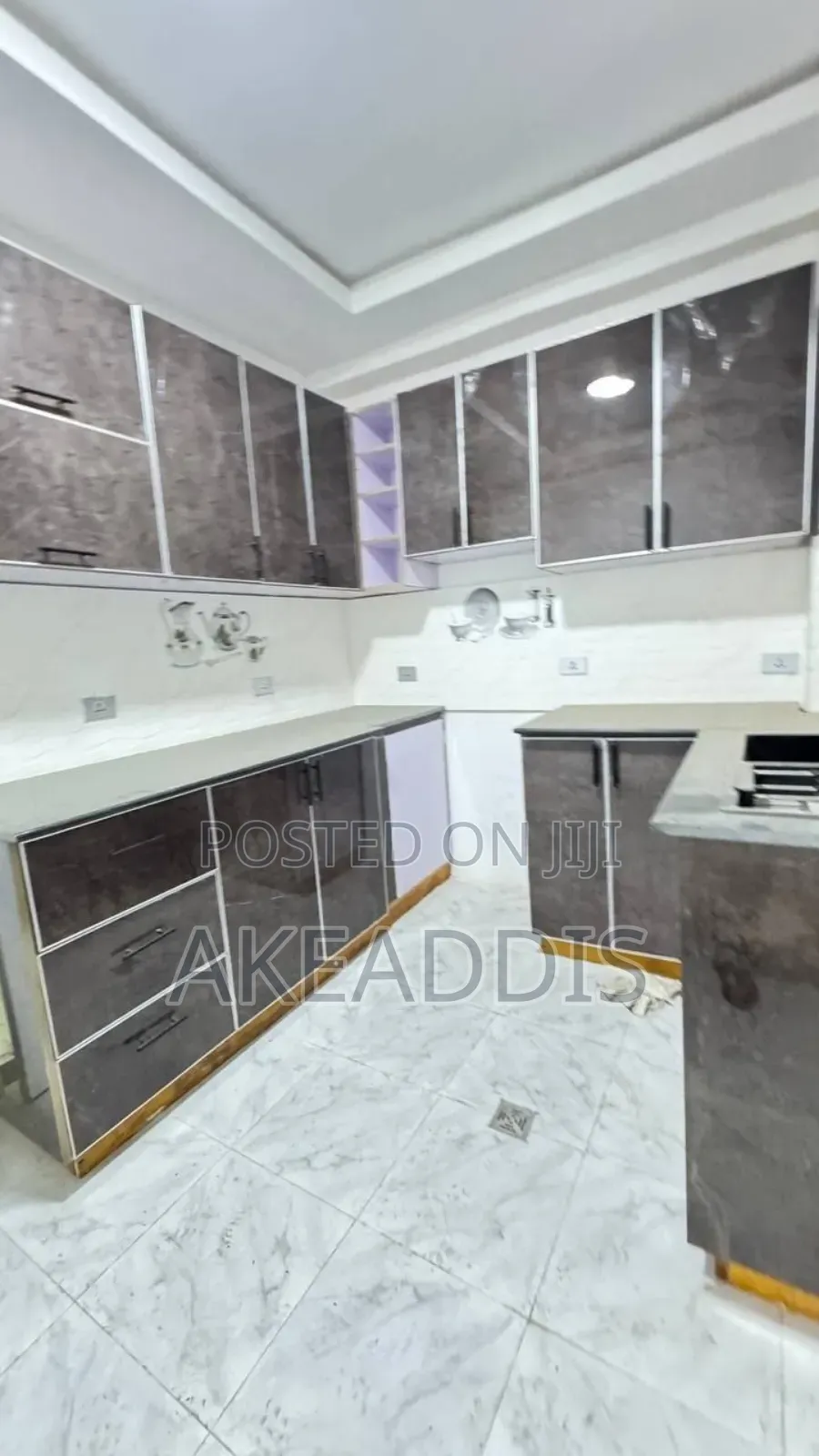 Furnished 3bdrm Condo in መሪ ሎቄ, Bole for sale