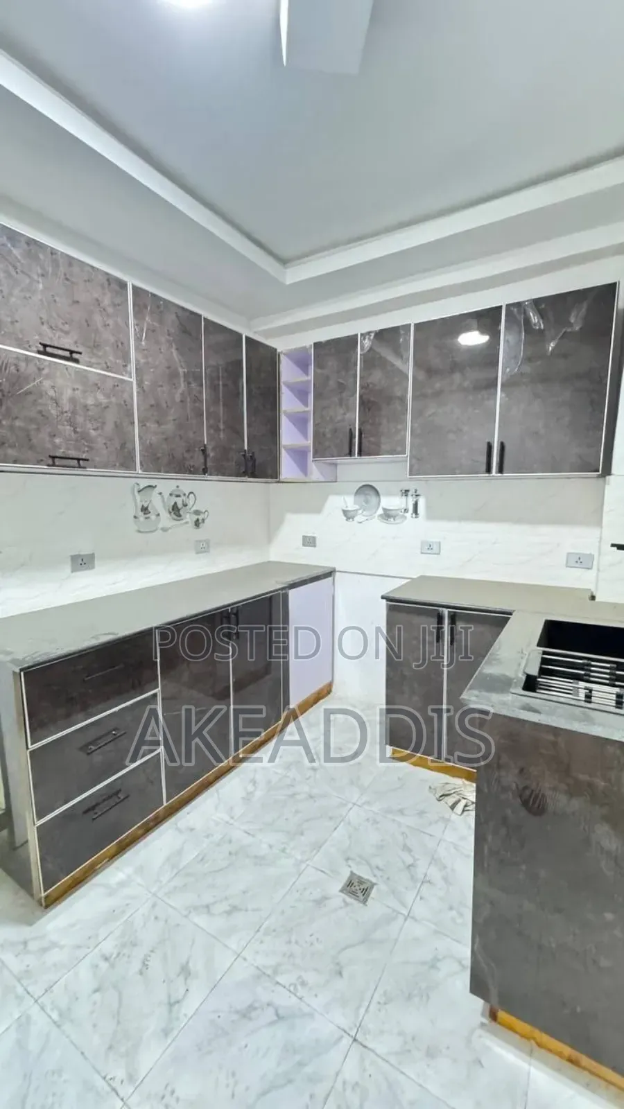 Furnished 3bdrm Condo in መሪ ሎቄ, Bole for sale