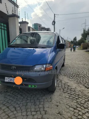 Toyota HiAce 2004 Blue
