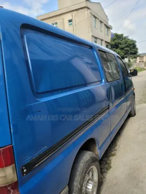 Toyota HiAce 2004 Blue