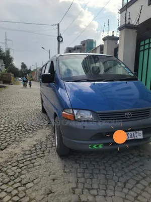 Toyota HiAce 2004 Blue