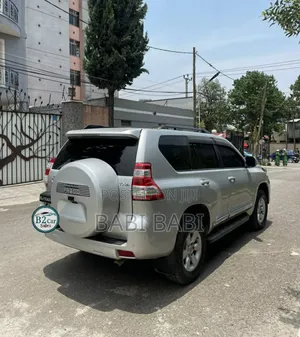 Toyota Land Cruiser Prado 2016 Silver