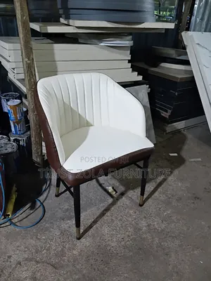 Photo - Quality Chairs for Hotel Restaurant