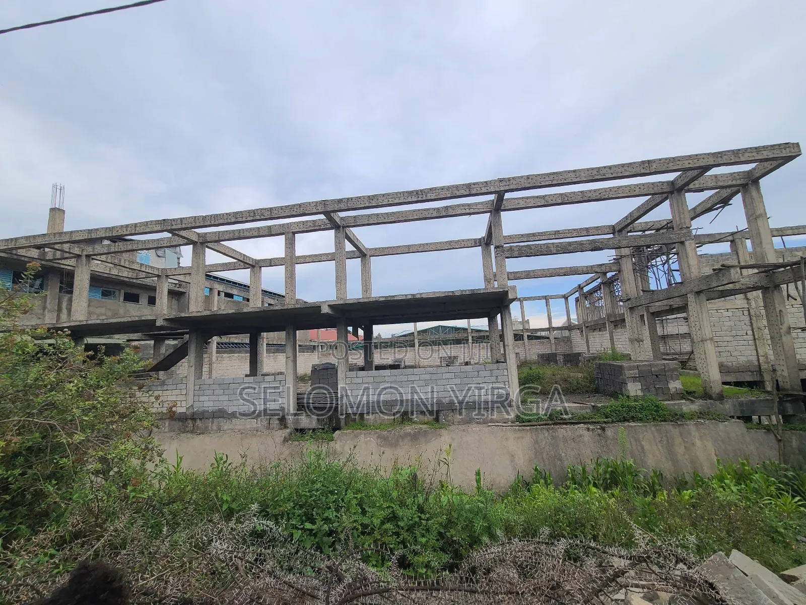 የሚሸጥ መገዘን ነዉ