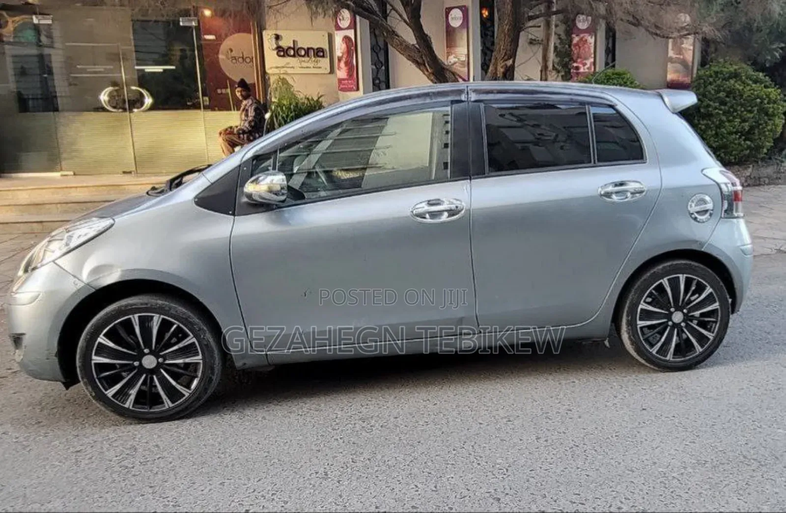 Toyota Yaris 2010 Silver