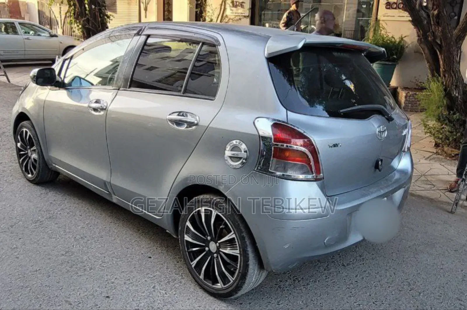 Toyota Yaris 2010 Silver