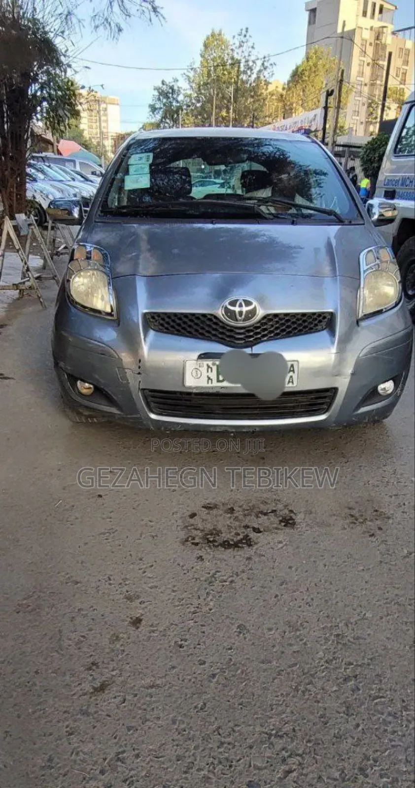 Toyota Yaris 2010 Silver