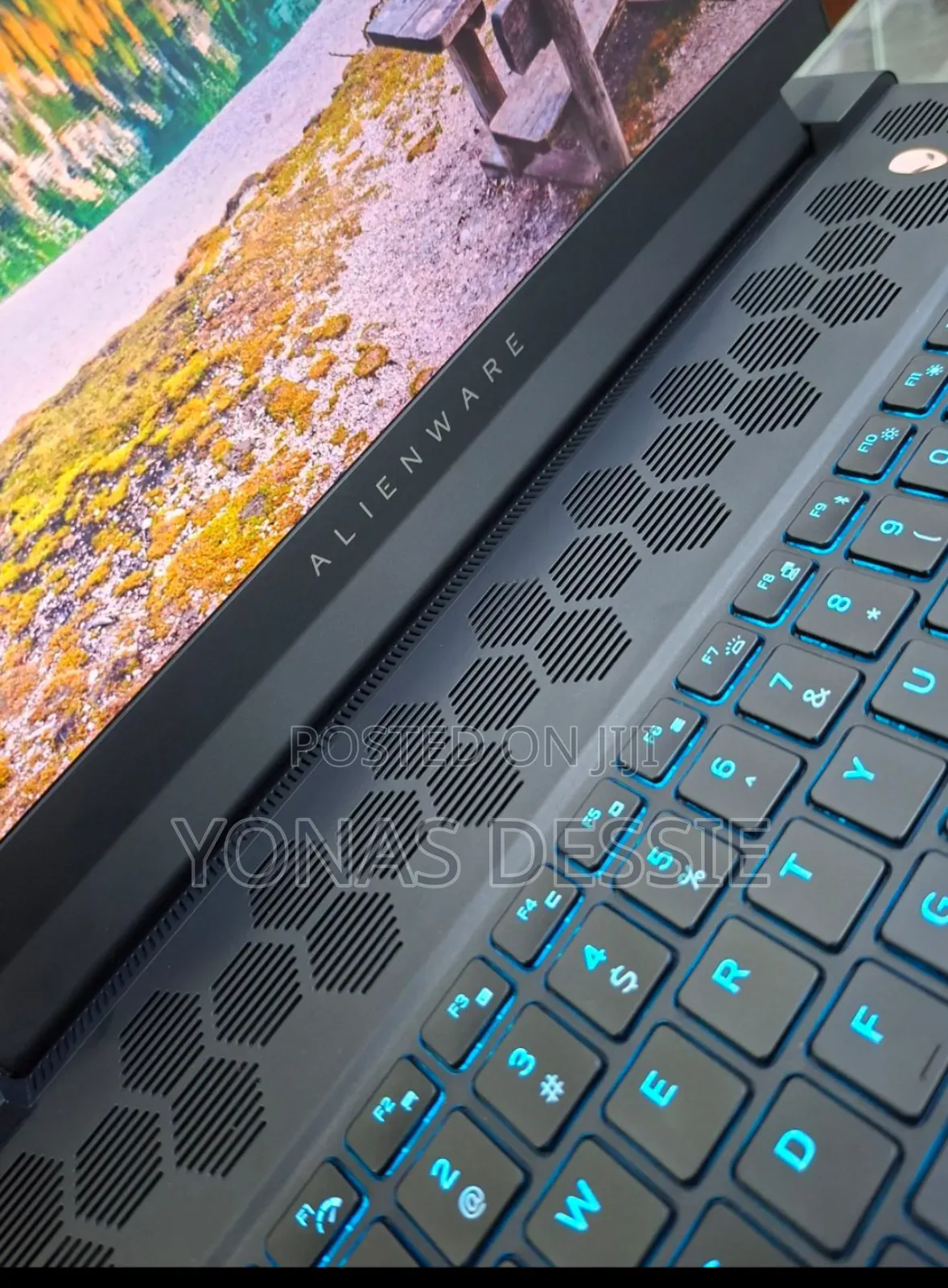 New Laptop Alienware M17x R2 16GB Intel Core I9 SSD 1T