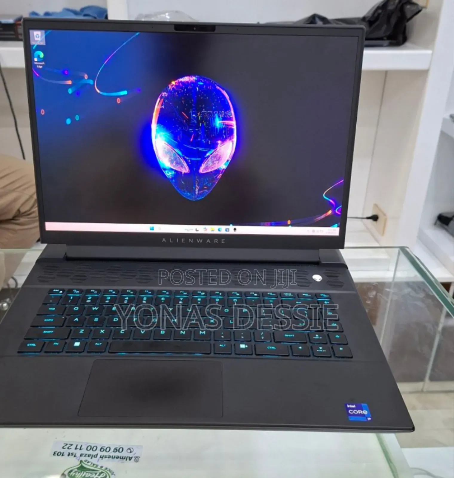 New Laptop Alienware M17x R2 16GB Intel Core I9 SSD 1T