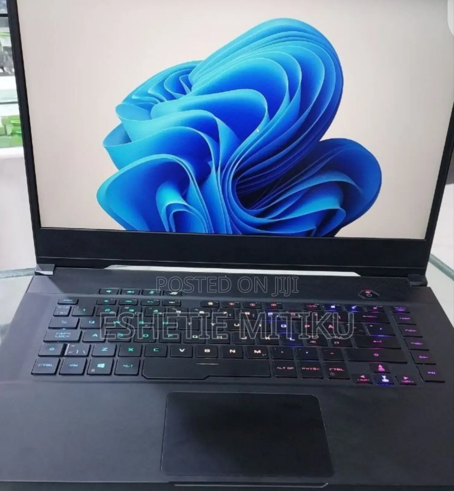 New Laptop Asus ROG Zephyrus S GX701 32GB Intel Core I7 SSD 1T