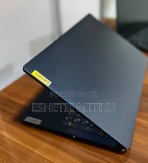 New Laptop Lenovo Ideapad 3 8GB Intel Core I3 SSD 256GB