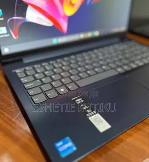 New Laptop Lenovo Ideapad 3 8GB Intel Core I3 SSD 256GB