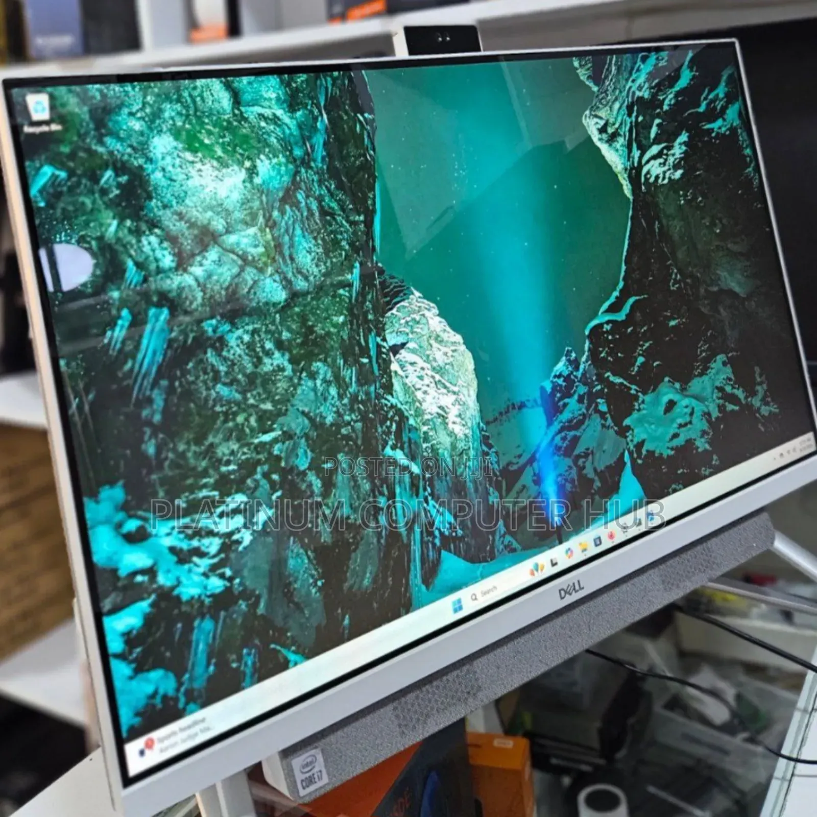 New Dell Inspiron 27 All-in-One 16GB Intel Core I7 SSD 512GB