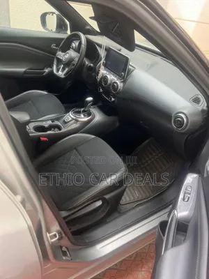 Nissan Juke 2021 Silver