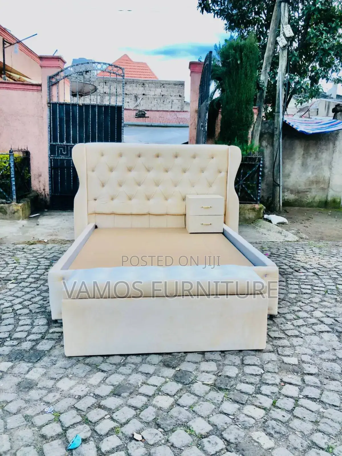 Alga Bed Furniture