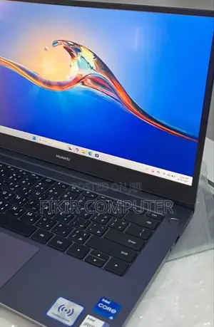 New Laptop Huawei MateBook 13 WRT-W19E 8GB Intel Core I5 SSD 512GB