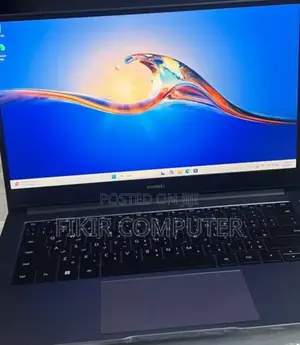 New Laptop Huawei MateBook 13 WRT-W19E 8GB Intel Core I5 SSD 512GB