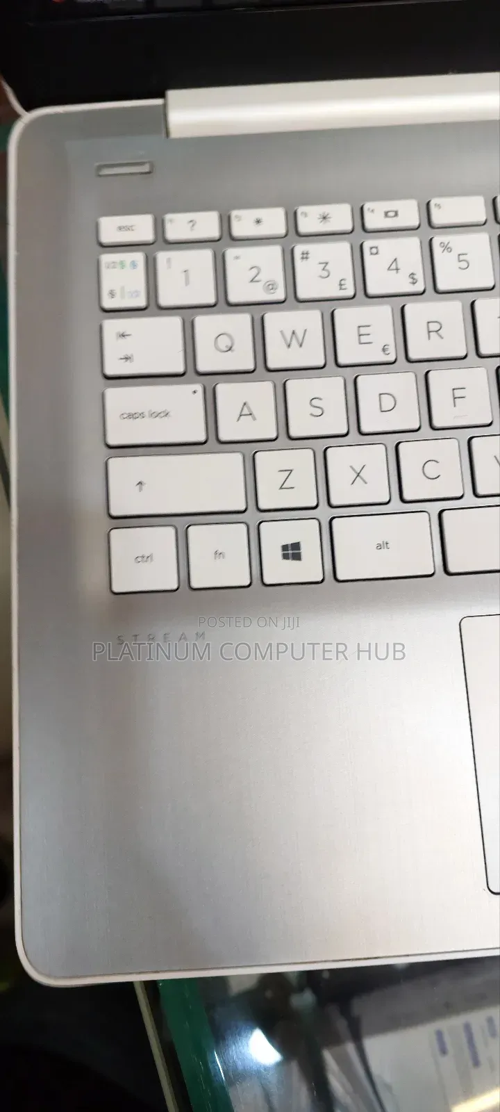 New Laptop HP Stream 14 4GB AMD A4 SSD 60GB