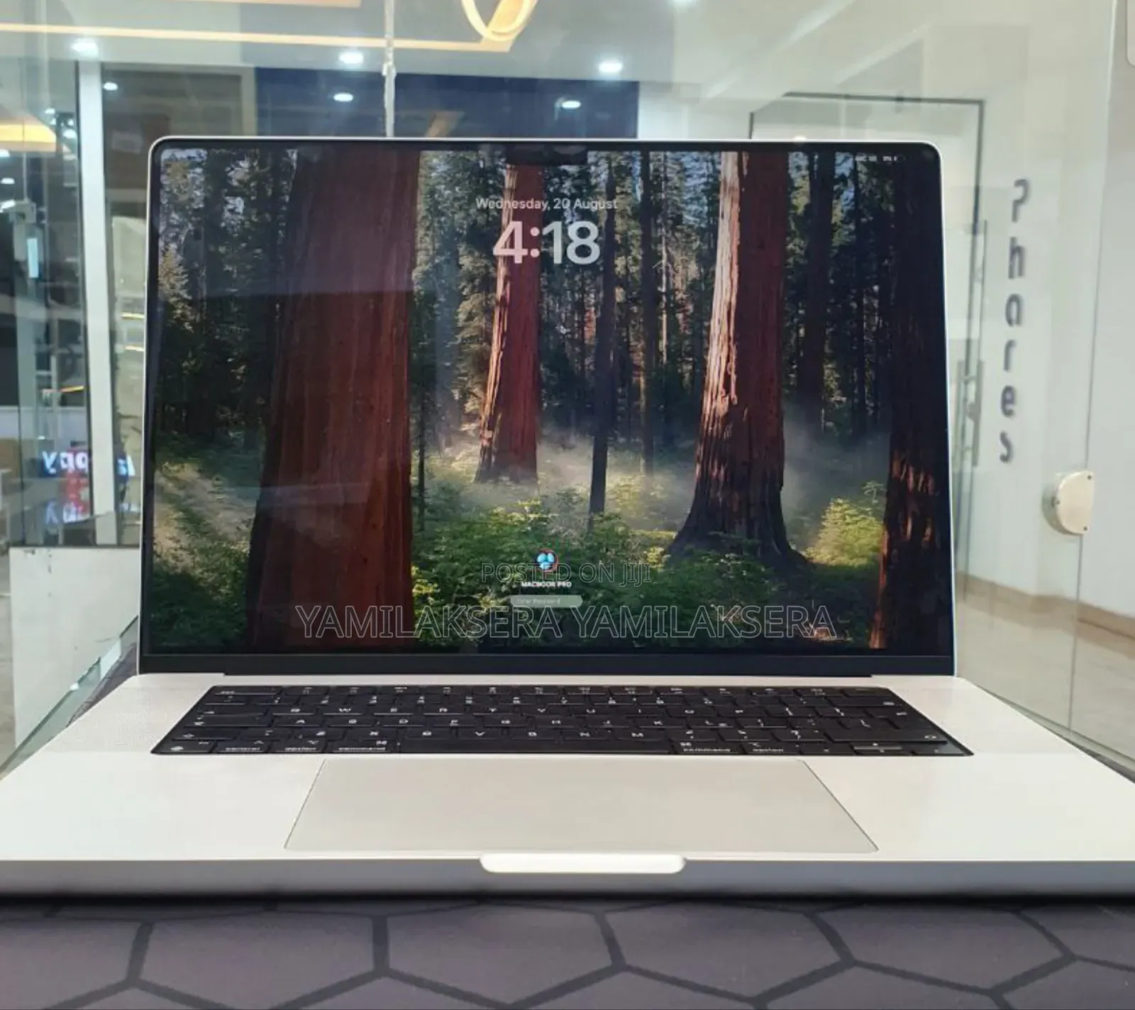 New Laptop Apple MacBook Pro M1 32GB Apple M1 Pro SSD 512GB