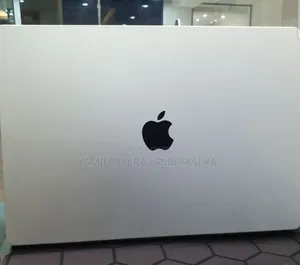 New Laptop Apple MacBook Pro M1 32GB Apple M1 Pro SSD 512GB