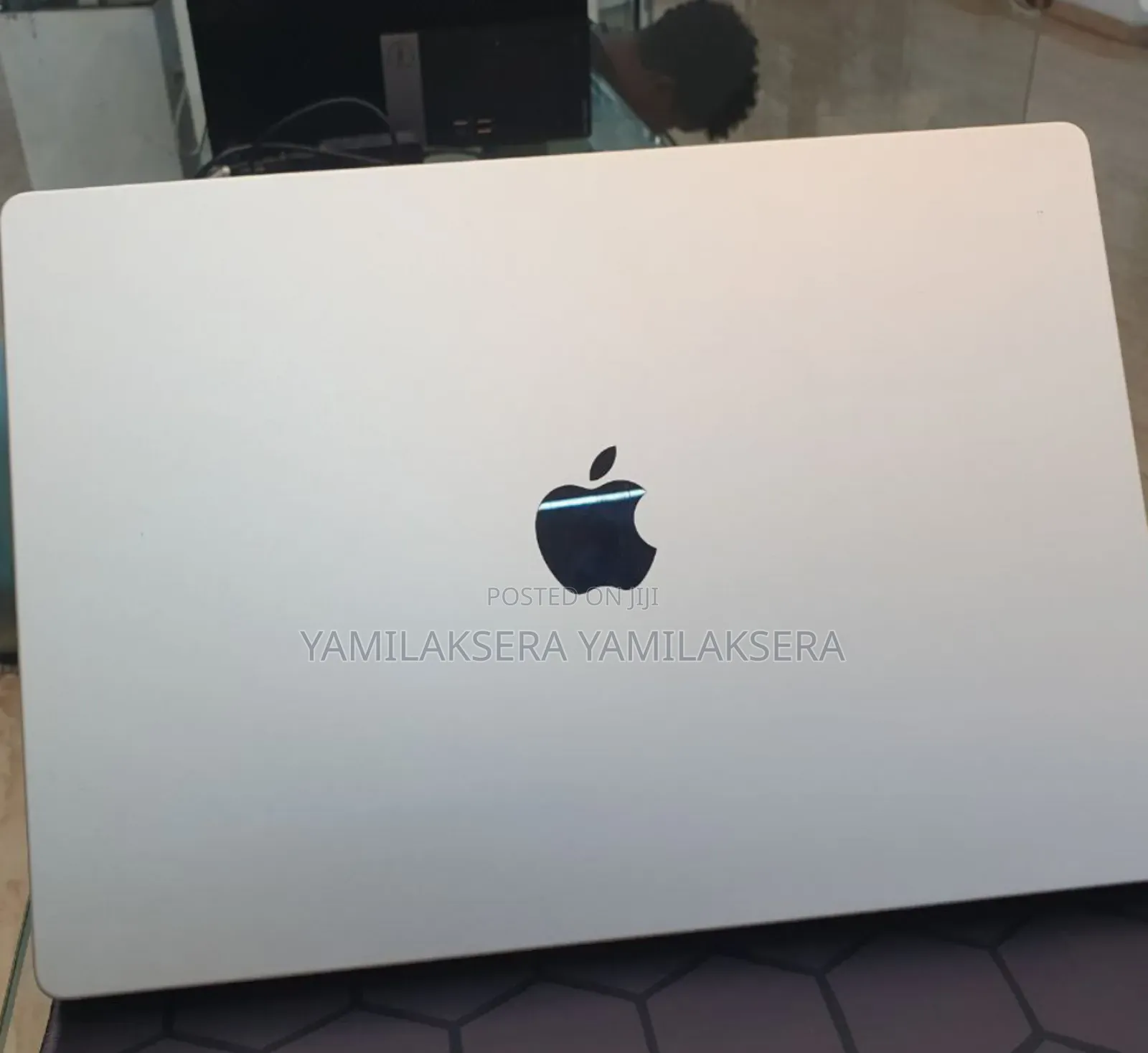 New Laptop Apple MacBook Pro M1 32GB Apple M1 Pro SSD 512GB