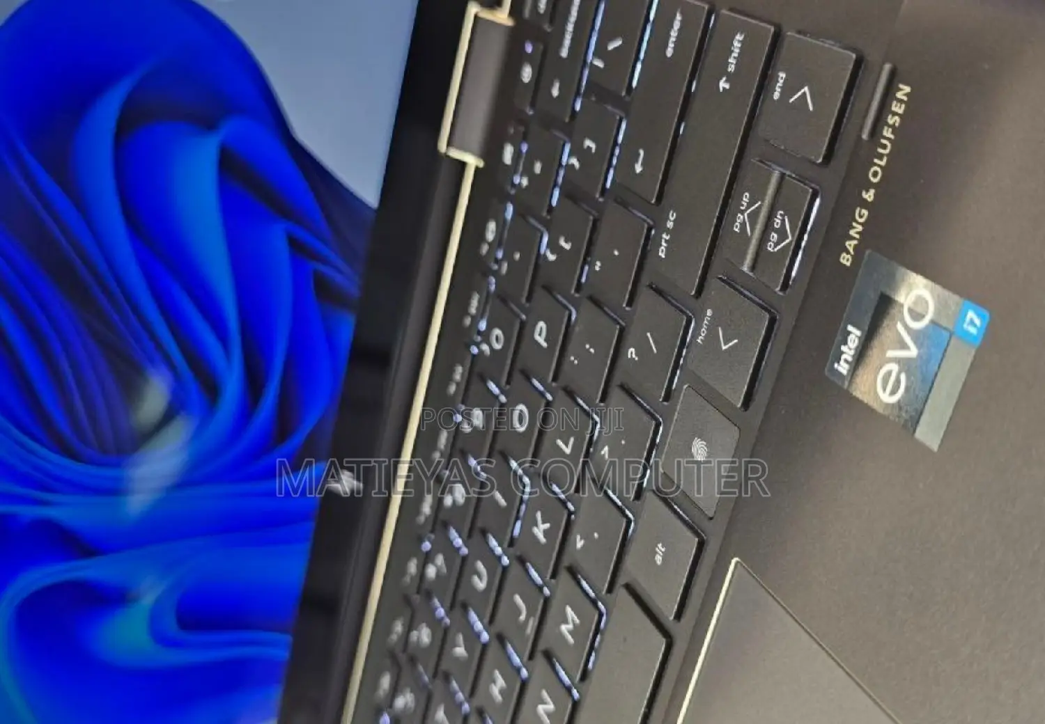 New Laptop HP Spectra 13 16GB Intel Core I7 SSD 1T